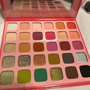 Discontinued Limited Edition Morphe X Jeffree Star Artistry Palette